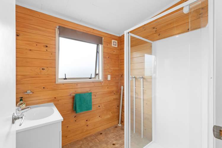 39 Kiharoa Street Otaki Beach_8