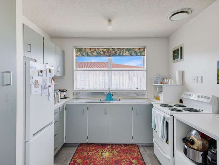 84A Broadway Stratford_21