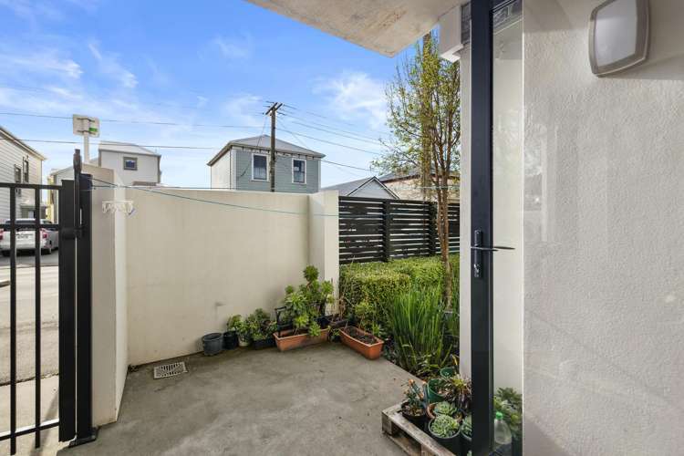 2B/16 Constable Street Newtown_9