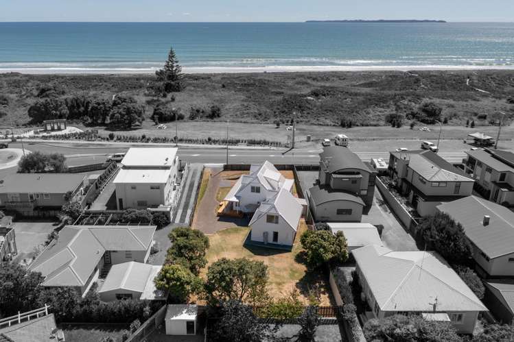 906 Papamoa Beach Road_0