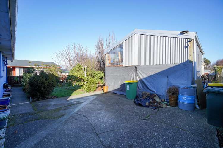 11 Lothian Crescent Strathern_19