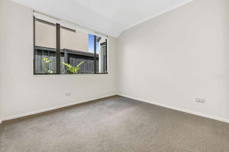 19 Franshell Crescent East Tamaki_17