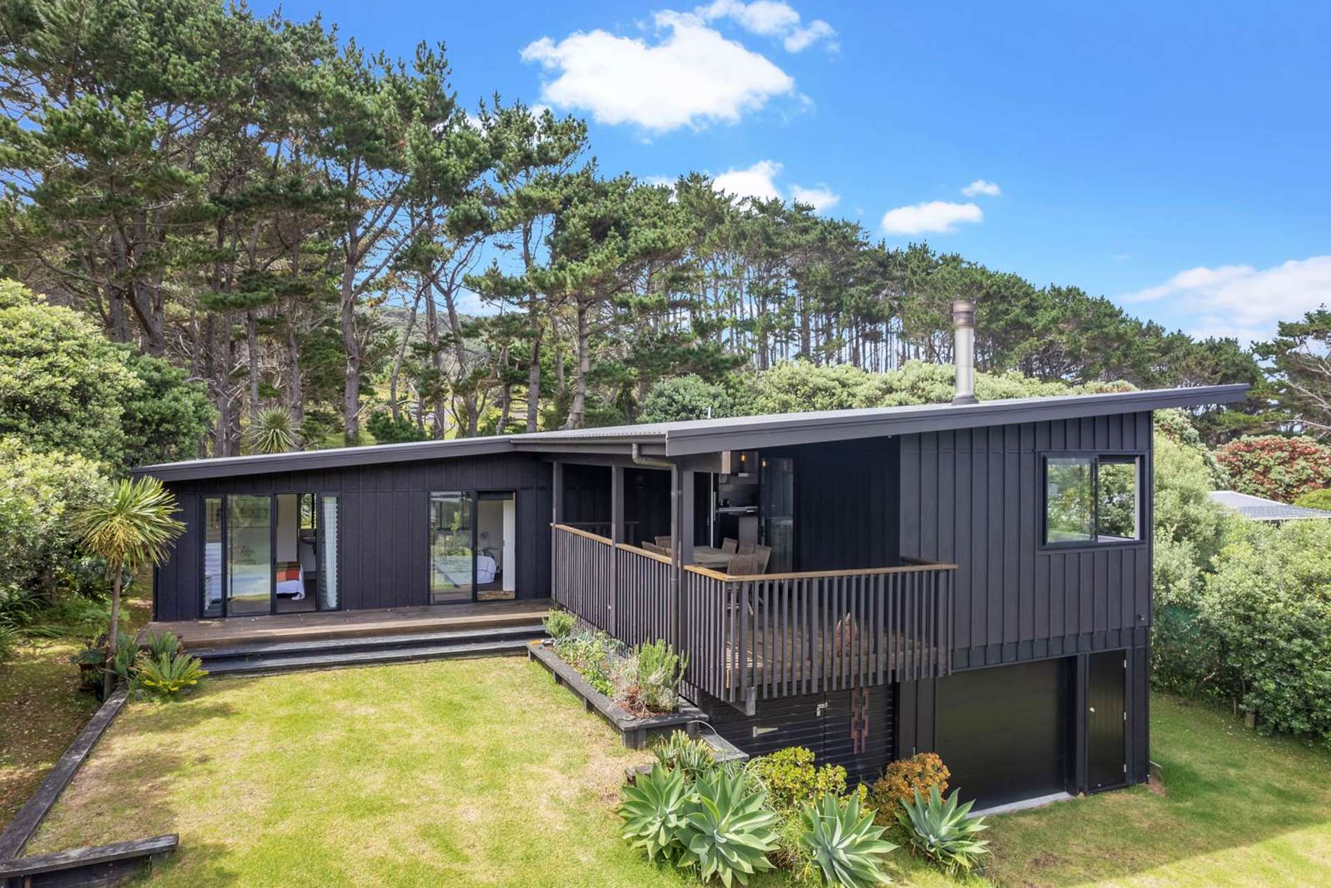 266 Bethells Road Bethells Beach_0