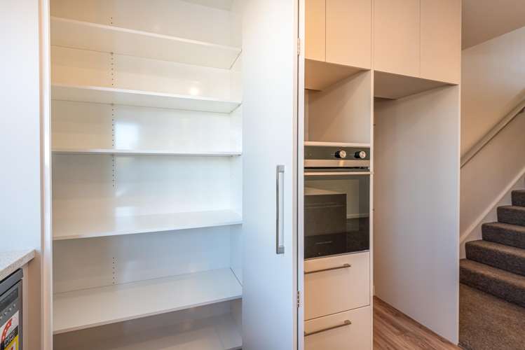 5 Kakapo Lane Redwood_8