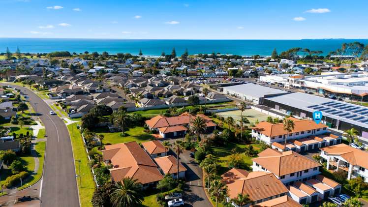 1/111 Santa Monica Drive (Pacific Palms) Papamoa_16