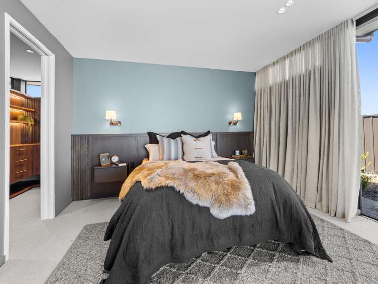 25 Bridgewater Quay Lake Hood_13