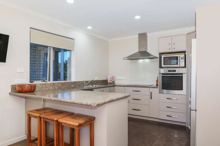 29 Barry Curtis Place Levin_5