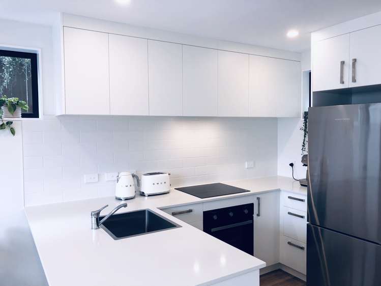 1 Tokai Place Glen Eden_16