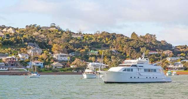 'NZ for sale, bring your buyers' - $50m properties to hit the market as ban loosens