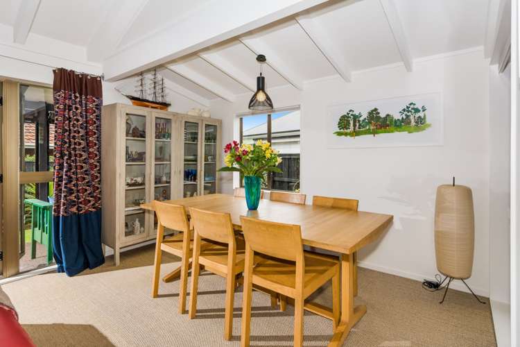 3/136 Calliope Road Stanley Point_7