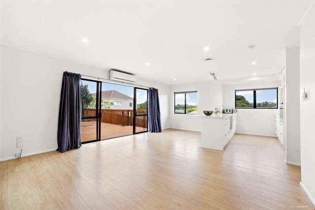 2/25 Witheford Drive Bayview_3