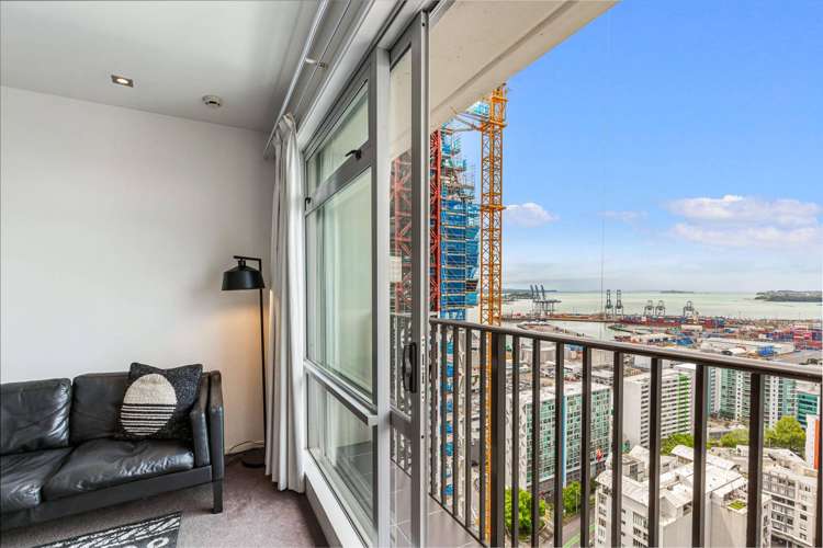 33H/16 Gore Street Auckland Central_7