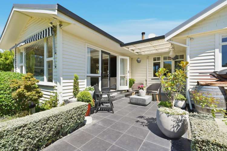 2 Church Street Amberley_16