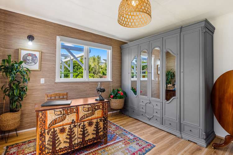 16 Mahoe Street Otaki Beach_11