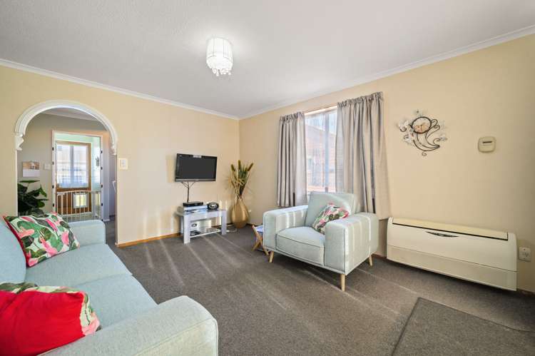 2/110 Barbour Street Waltham_8