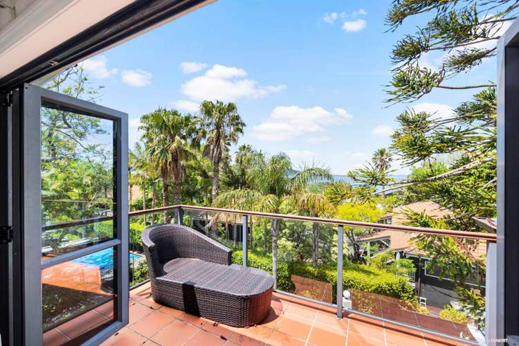 1/177 Hurstmere Road Takapuna_2