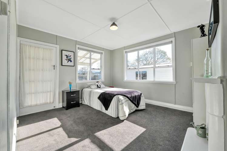 114 Hamlet Street Stratford_12