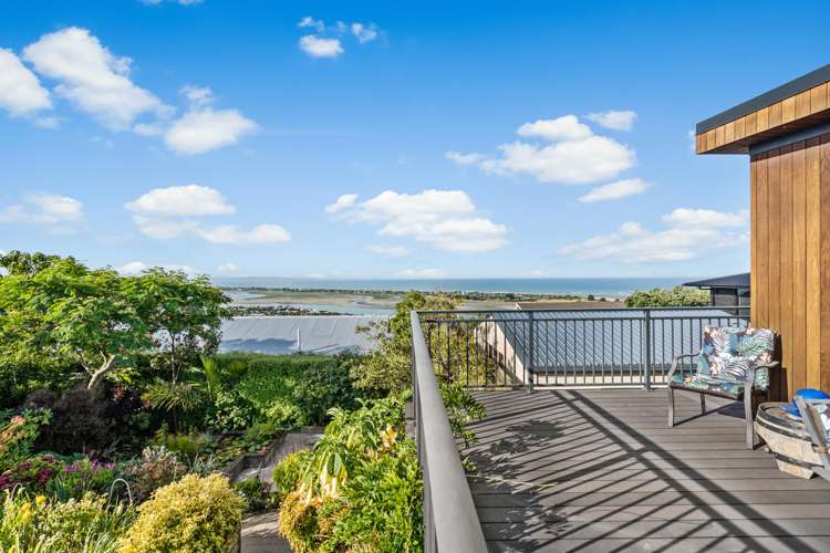 102 Moncks Spur Road Redcliffs_16