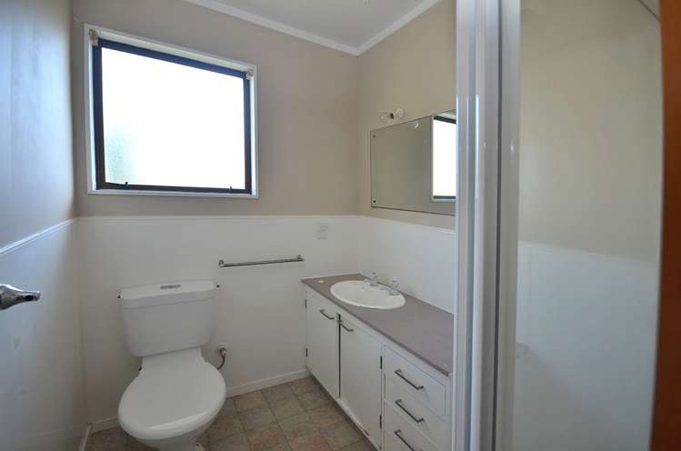 19a Millers Road Brookfield_11