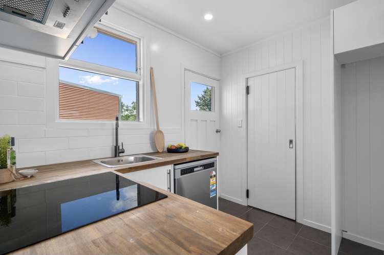 9B Jonathon Street Brookfield_7