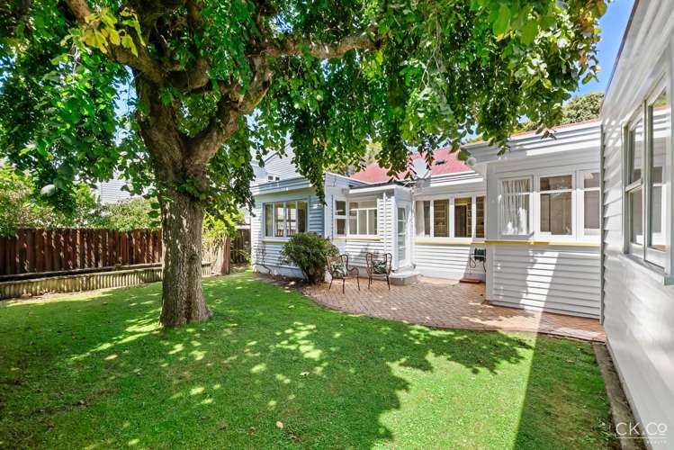 7 Totara Crescent Woburn_18