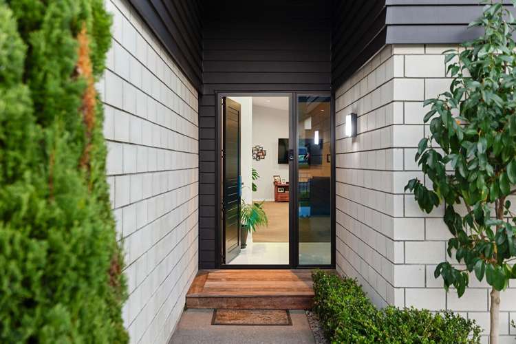 6 Sharman Place_3