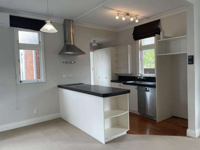 10 Raymond Terrace 1270_1