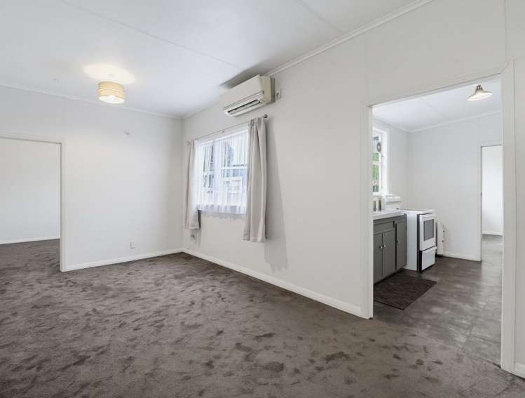 19 Hereford Street West End_9