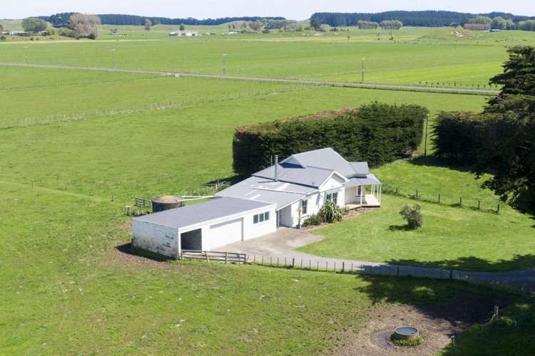 335a Couper Road Glen Oroua_18