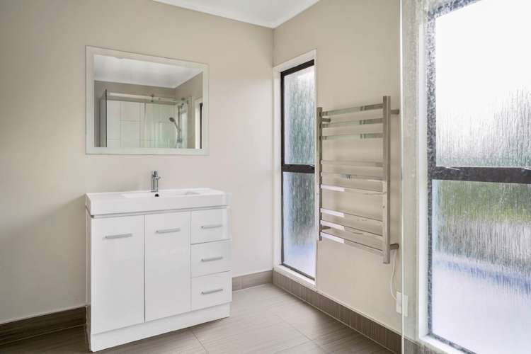 28 Mayall Avenue Beach Haven_17