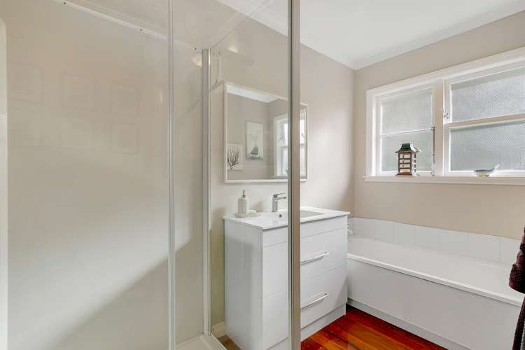 46 Kiwi Crescent Tawa_14