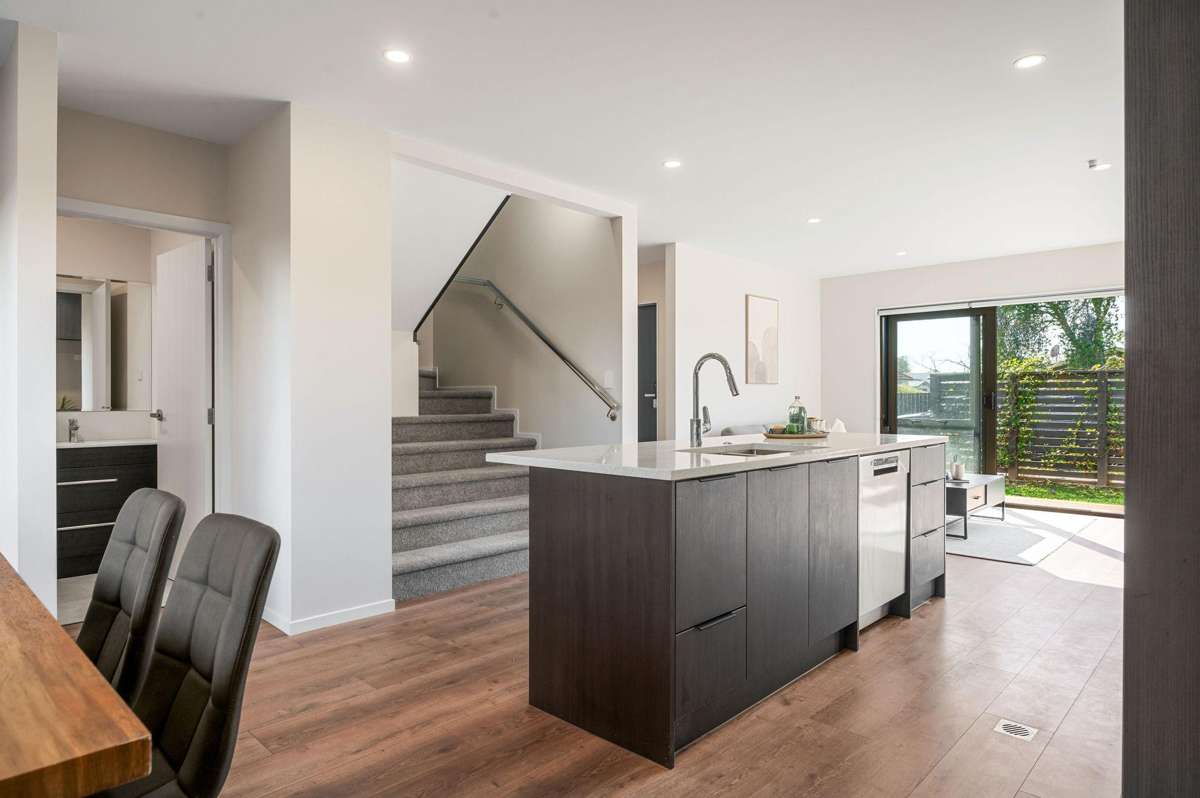 2/37 Casey Avenue_5