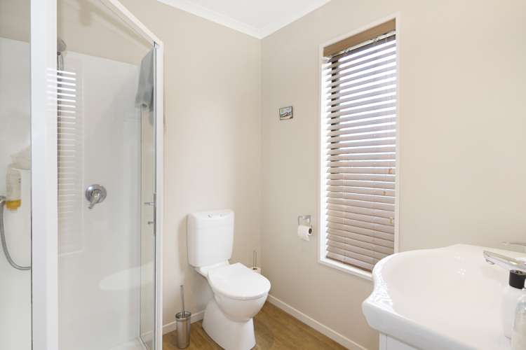 38 Hollybush Drive Brightwater_13