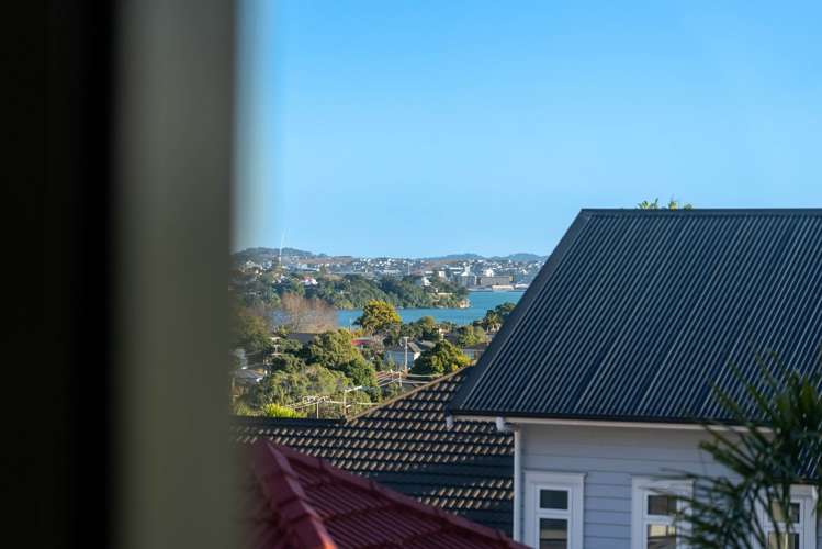 33 Williamson Avenue Belmont_65