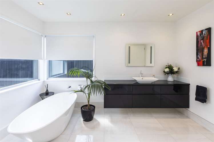 55 Applefield Court Northwood_30