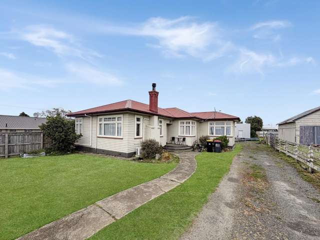 DANNEVIRKE - THREE BEDROOM