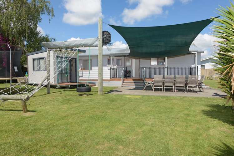 4 Solomon Street Brookfield_13