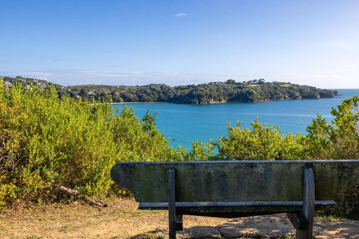 195 Ocean View Road | Oneroa | Waiheke Island | Houses for Sale - OneRoof