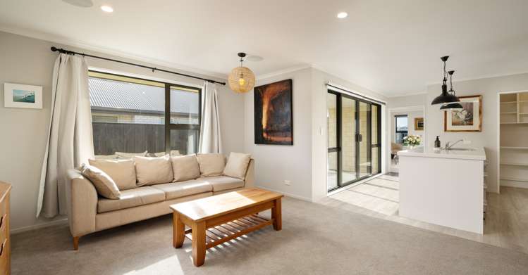 18 Lancaster Avenue Burleigh_8