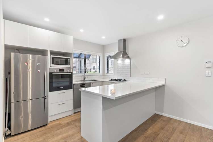 10A Kaimai Avenue Massey_8