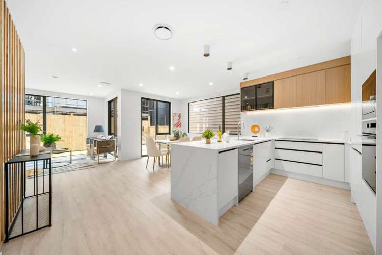 102a Te Oneroa Way_1