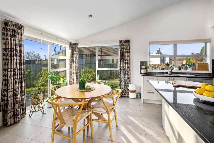 32d Robinson Avenue Holdens Bay_2