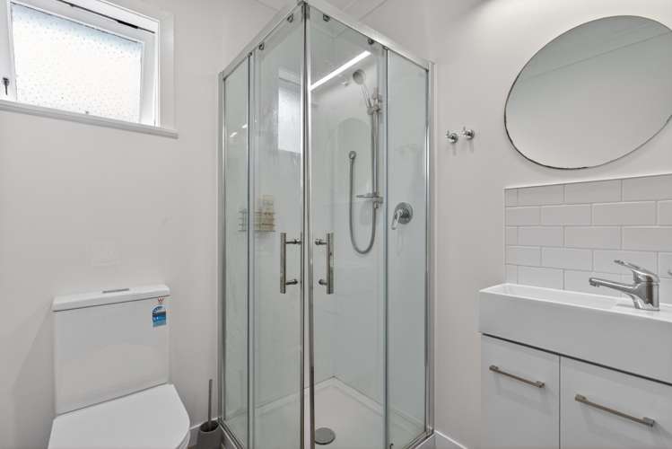 49 Dover Road Wainuiomata_11