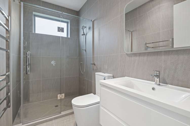 5 Matahae Crescent Wainui_18