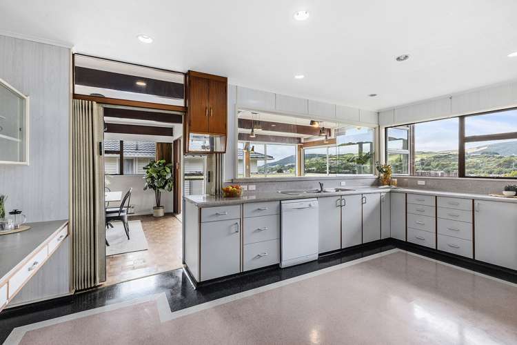 11 Saint Edmund Crescent Tawa_12