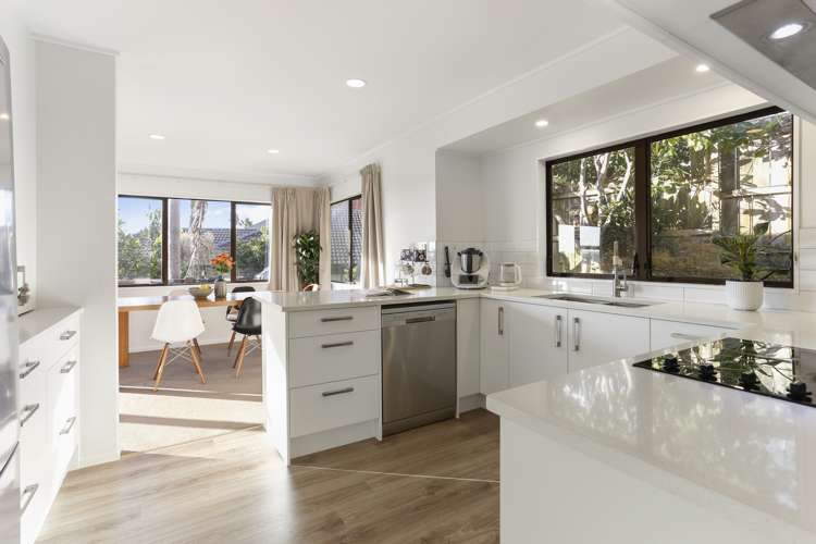 2/23 Gwenand Place Botany Downs_5