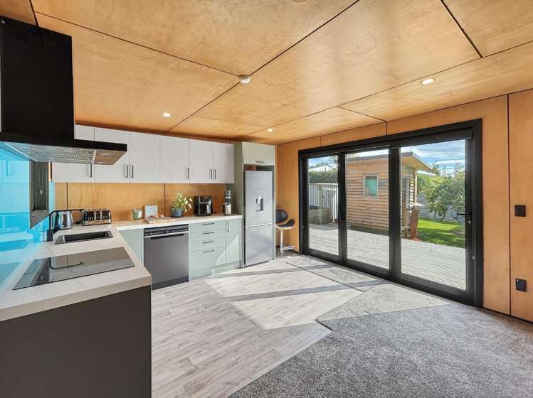 51 Filleul Street 10549_3