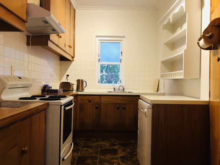 2/73b Carlton Gore Road Newmarket_15