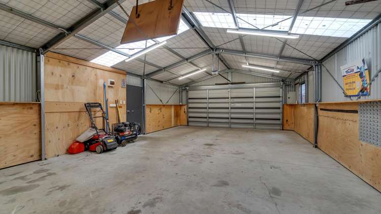 21 Holton Road Amberley_15