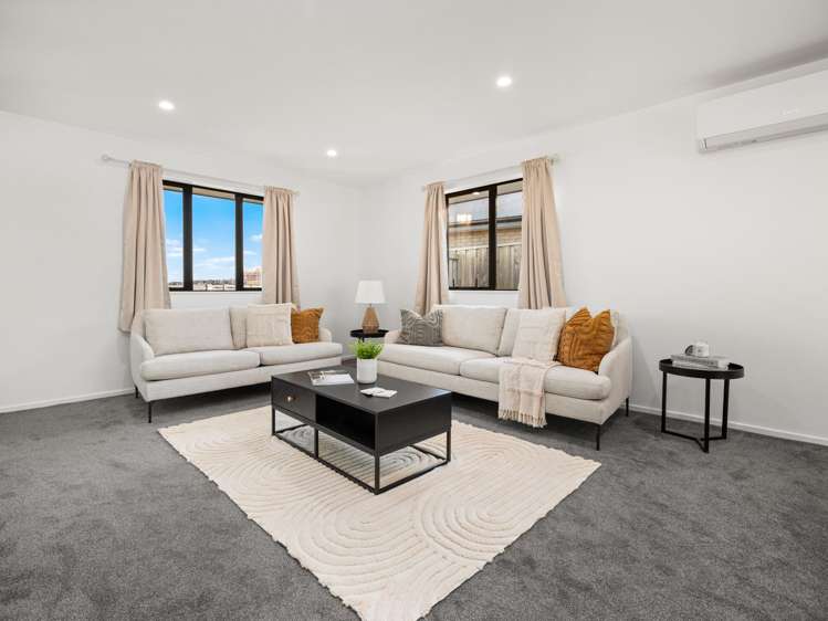 33 Jean Batten Lane_5